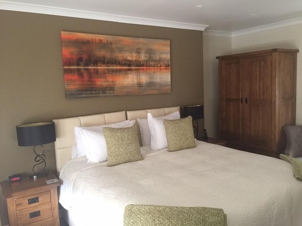The Wheatsheaf Hotel And Restaurant سوينتون المظهر الخارجي الصورة